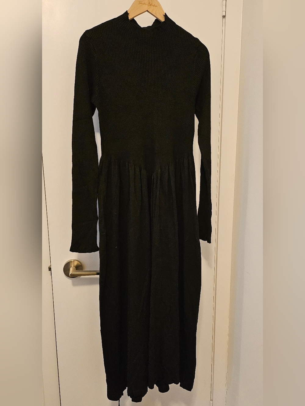 Women's Long Sleeve Black Ribbed Midi Dress - Brand New